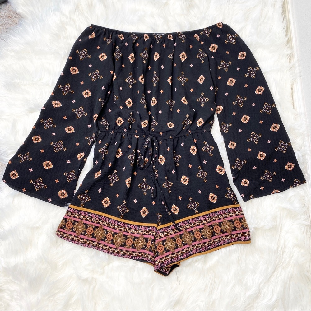 TRIBAL PRINT OFF THE SHOULDER ROMPER